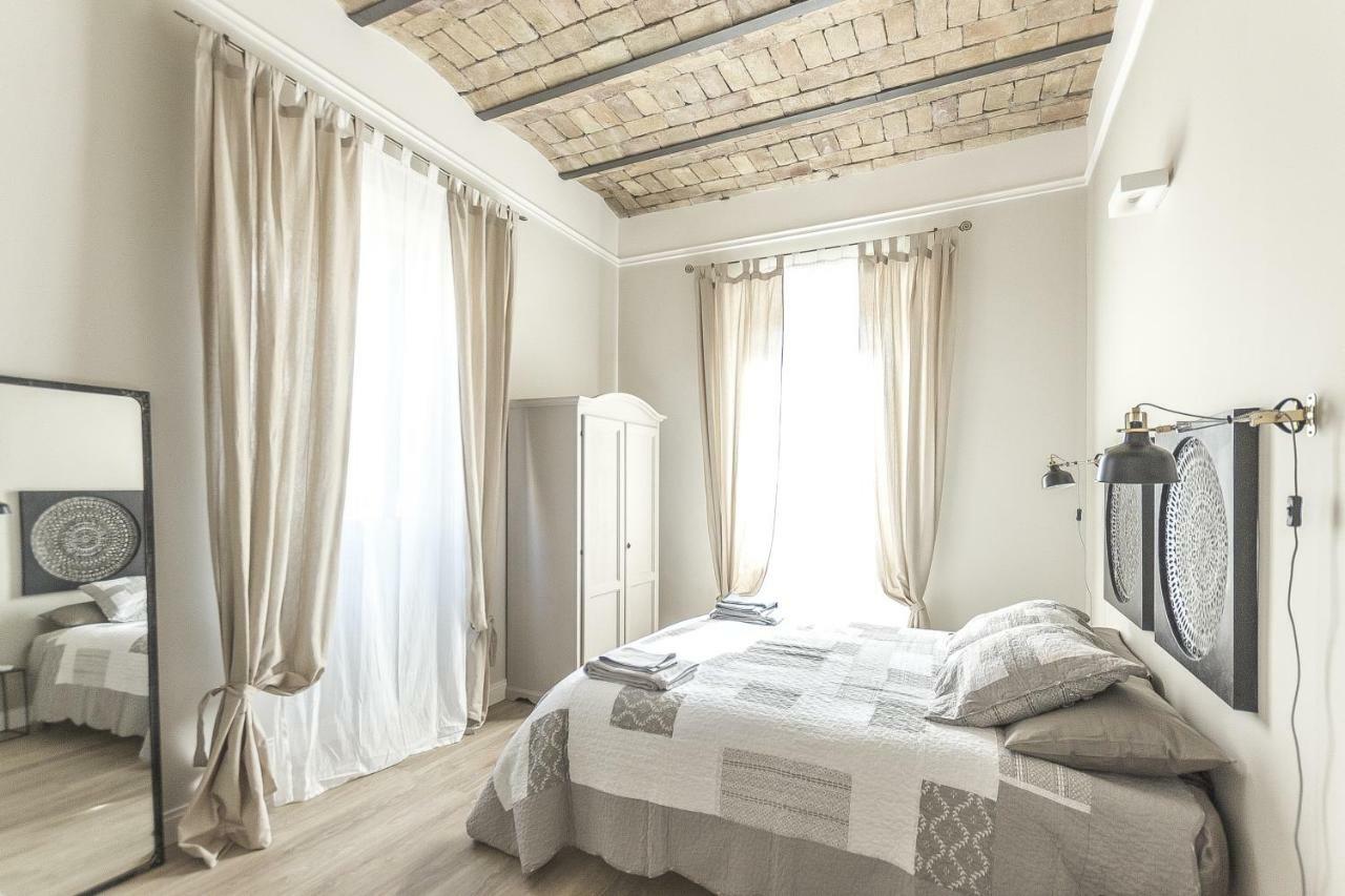 ホテル Casa Di Ele ローマ エクステリア 写真