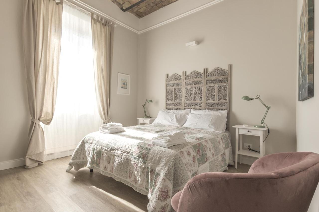 ホテル Casa Di Ele ローマ エクステリア 写真